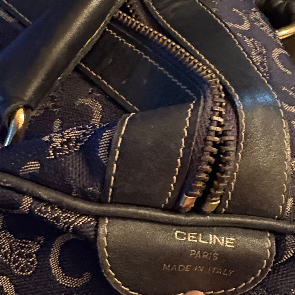 Vintage Celine Boston Bag in Navy Blue with a Triomphe Monogram. - Picture 4 of 4
